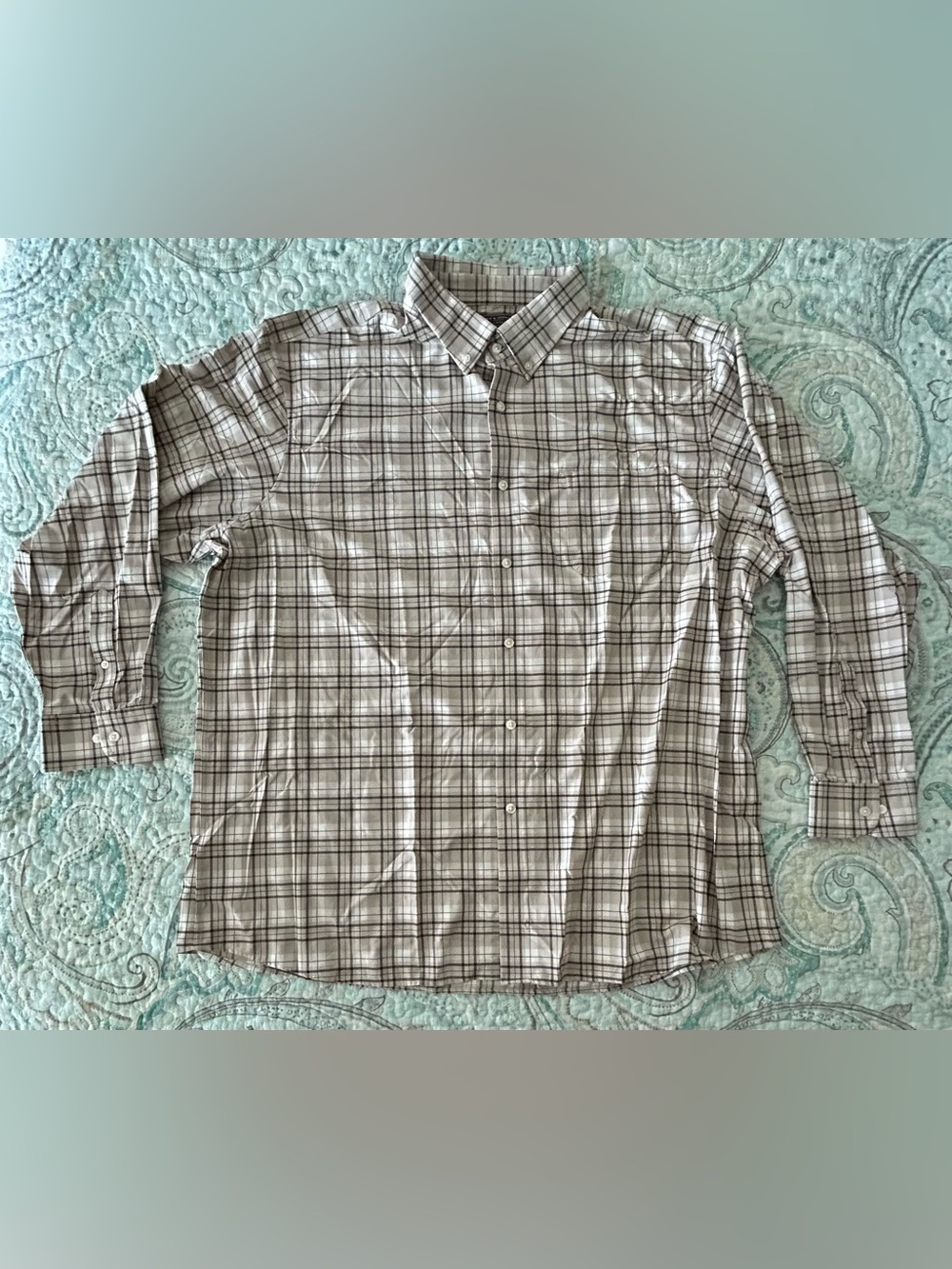 Brown Plaid Roundtree & Yorke Men’s XXL Lightweight Long Sleeve Shirt